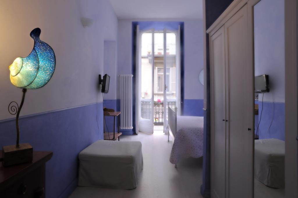 Il Pane E Le Rose Bed and Breakfast Turín Habitación foto